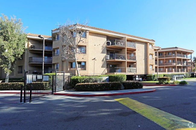 https://www.apartments.com/customers/listingaddedit/?ListingKey=DXW1uFToudd19nAtMcL%2BWQ%3D%3D
