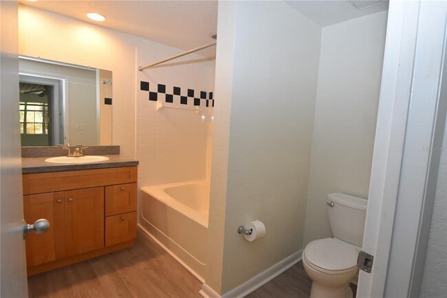 2402 W Azeele St Unit 426