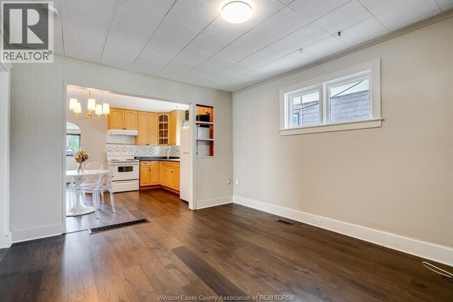 Photo - 1062 Lena Ave