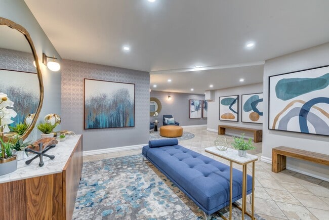 Via Sherman Oaks - Via Sherman Oaks Apartments