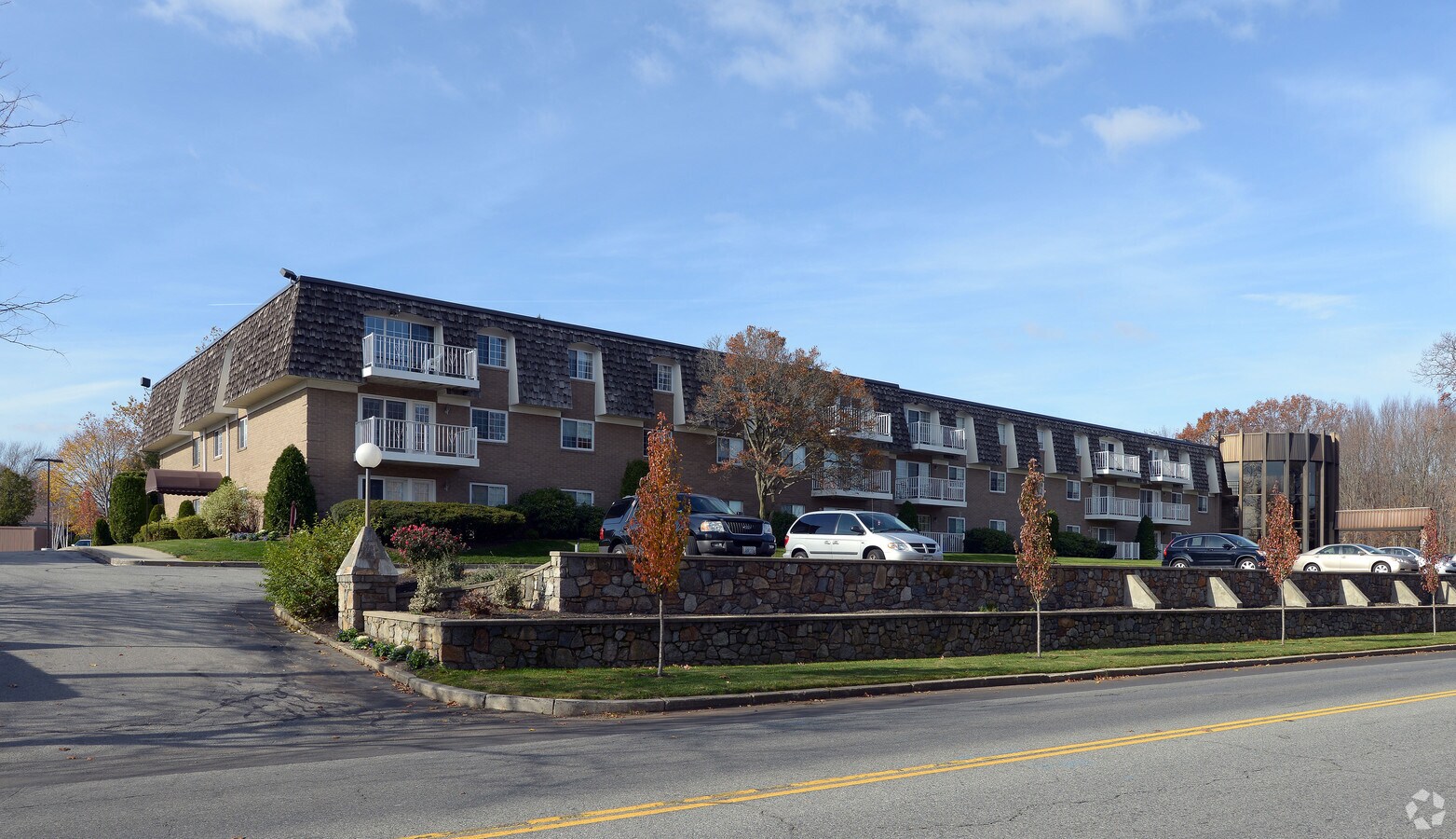 Chateau Sur Crest - Chateau Sur Crest Apartments
