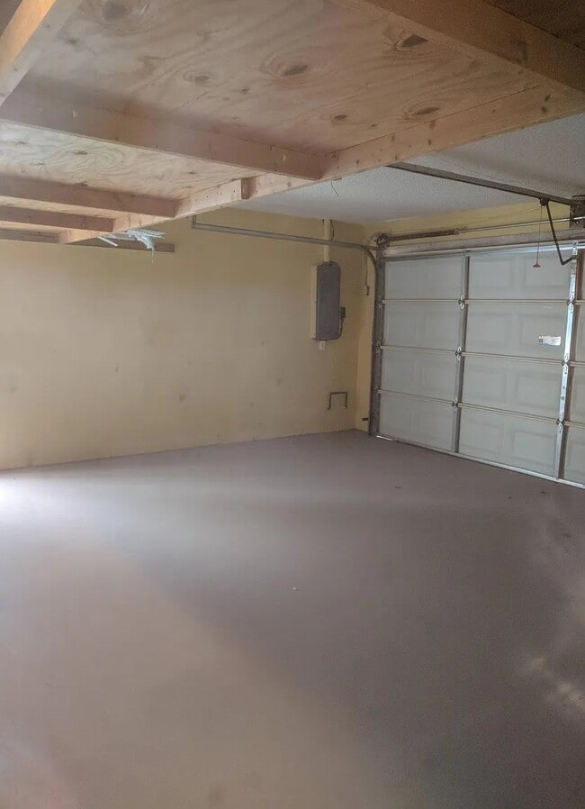 Photo - 12343 102nd St