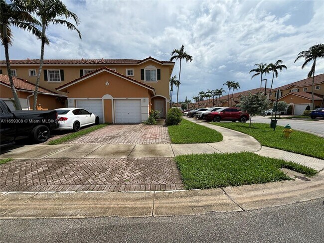 Photo - 570 St Michelle Way