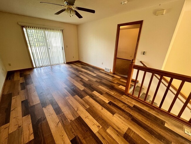 Photo - 711 29th Ave NE Unit 711 29th Ave N Apt 3