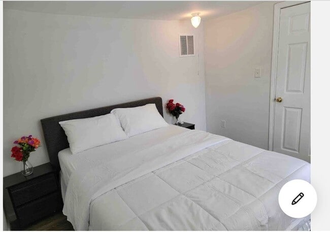 Photo - 8041 Howard Dr Unidad 2