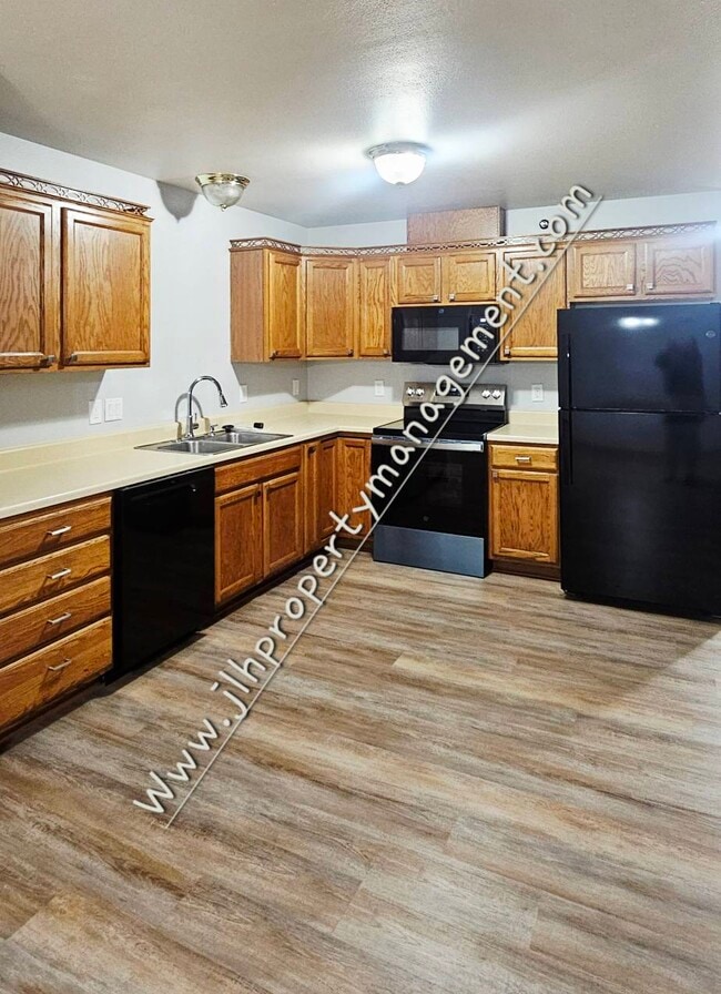 Photo - 1776 S Hance Dr