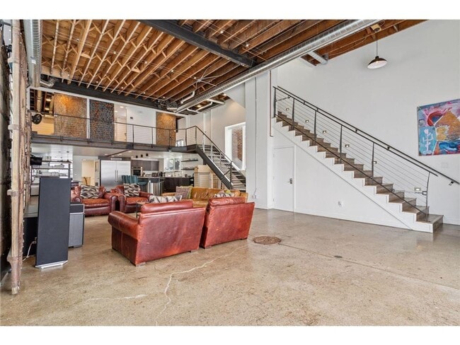 Photo - 1290 Snelling Ave N