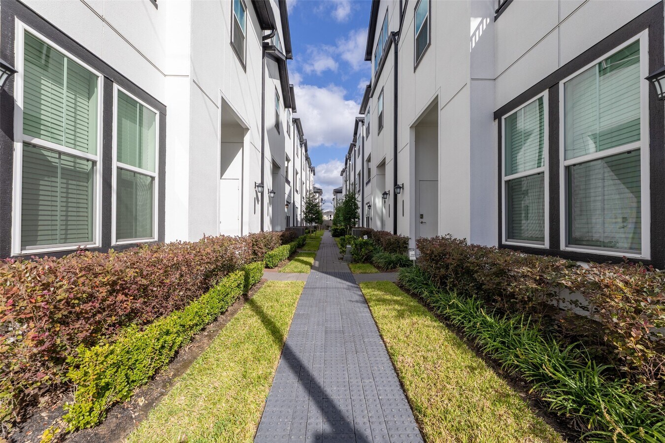 Photo - 2718 Grand Fountains Dr Unit B