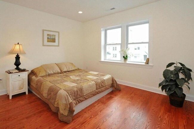 Photo - 1714 West Virginia Ave NE