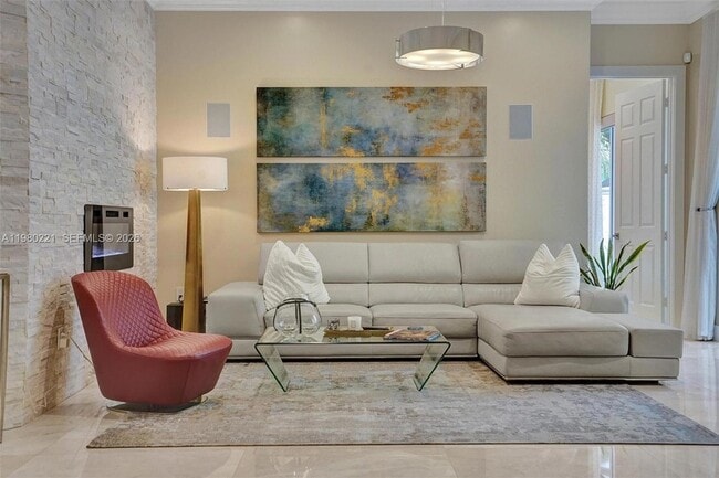 Photo - 1529 Shoreline Way