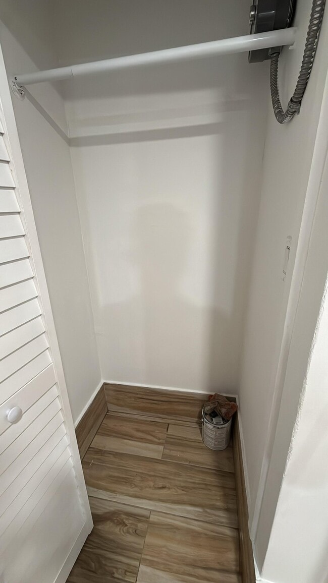Photo - 1858 Dewey St Unit 2B
