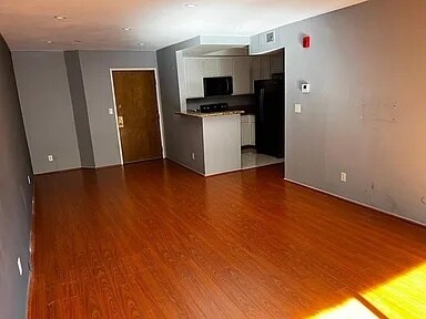 Photo - 22100 Burbank Blvd Unit 367
