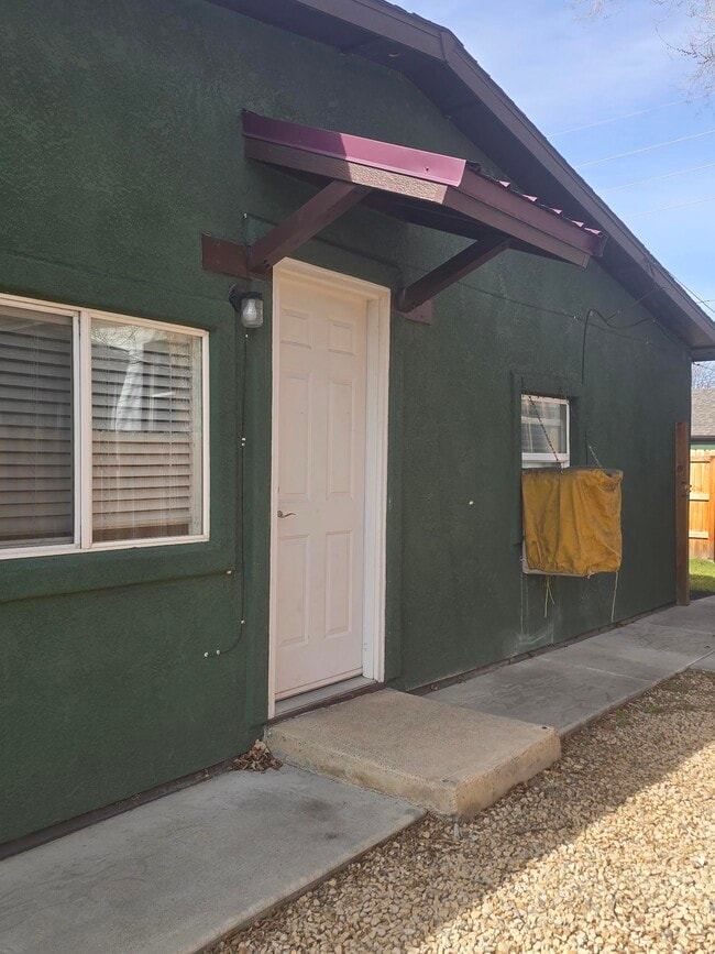 Photo - 330 Ouray Ave Unit B