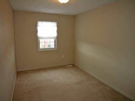 Photo - 151 Clairfields Dr E