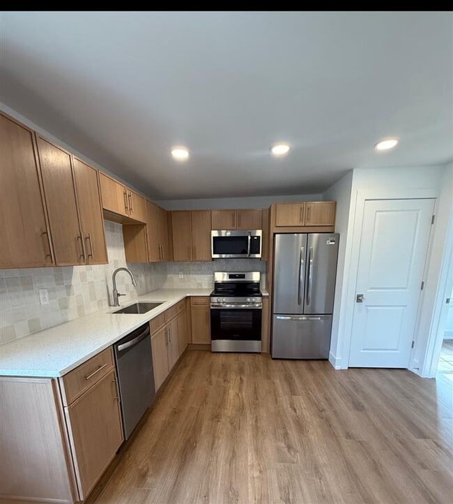 Building Photo - Nook Green Hills