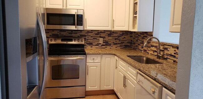 Photo - 2516 S 19th St Apartment Unit 106