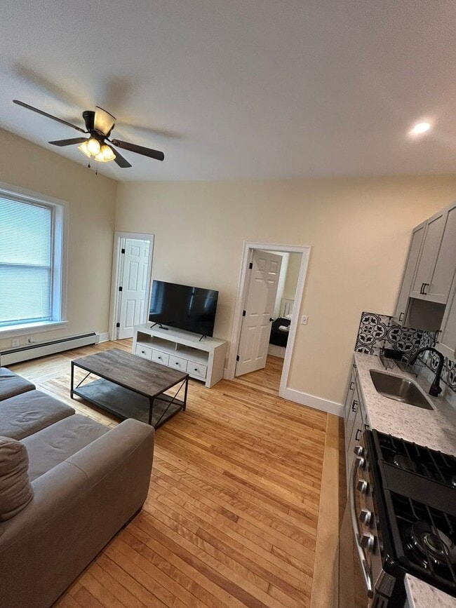 Photo - 416 Pearl St Unit 416 Pearl St #2 - Rent By the Room