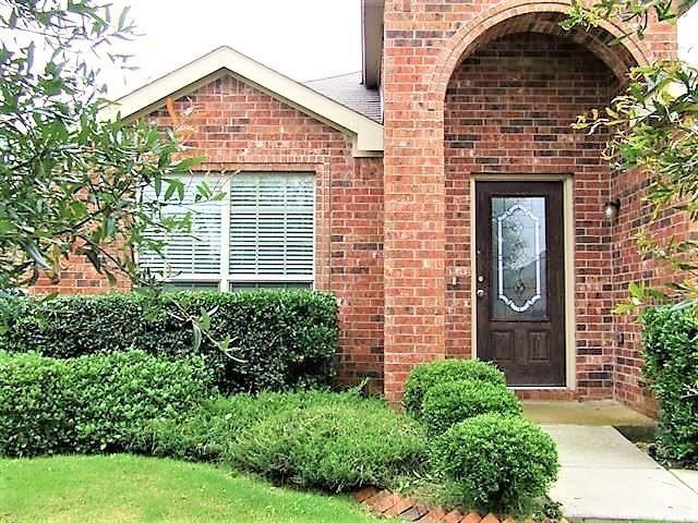 Photo - 1111 Johnson Dr House