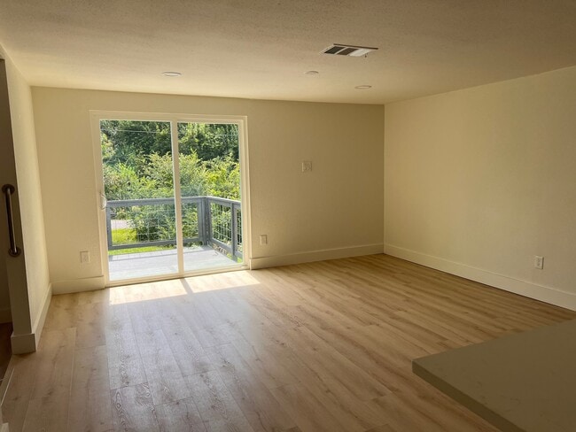 Photo - 37 Almond Dr