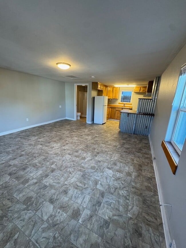 Photo - NW Bend Cottage! 1 pet considered!