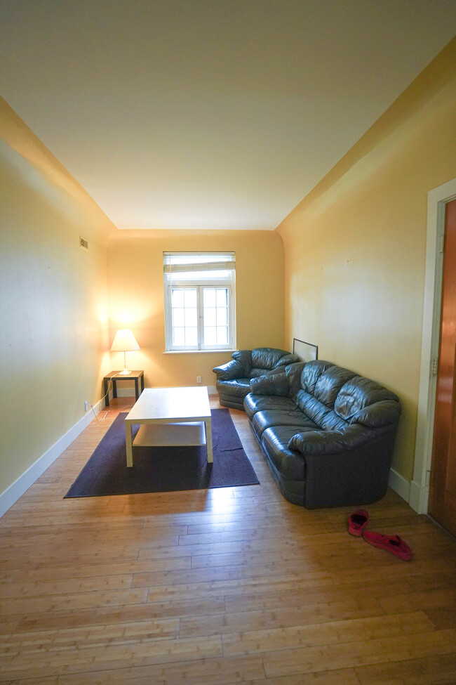 Photo - 613 Westgate Ave Condo