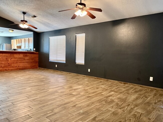 3617 Cameo Dr