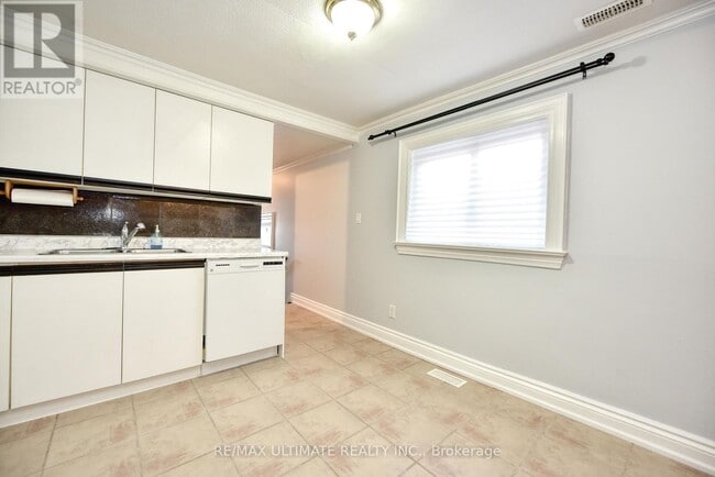 Photo - 132 Spears St