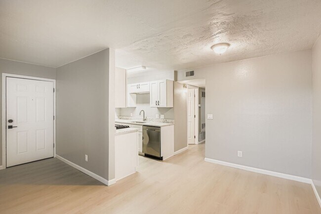 Photo - 2 Bed / 1 Bath spacious second floor condo...