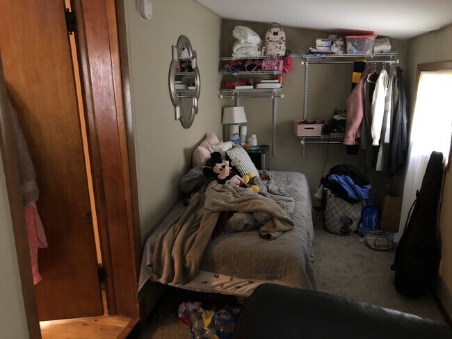 Photo - Great 4 Bed 1 Bath close to UWEC!