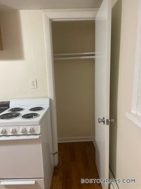 Building Photo - 53 S Huntington Ave Unit B3