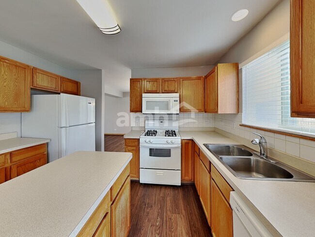 Photo - 10144 Ashley St