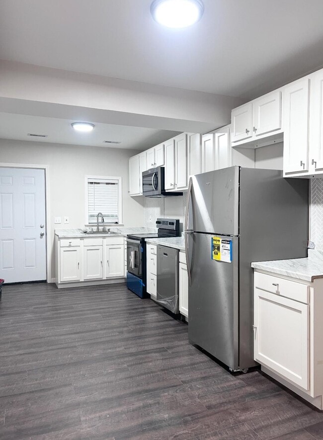 Photo - 1532 Holbrook St