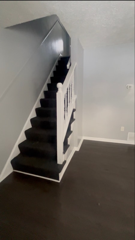 Photo - 821 Lannerton Rd