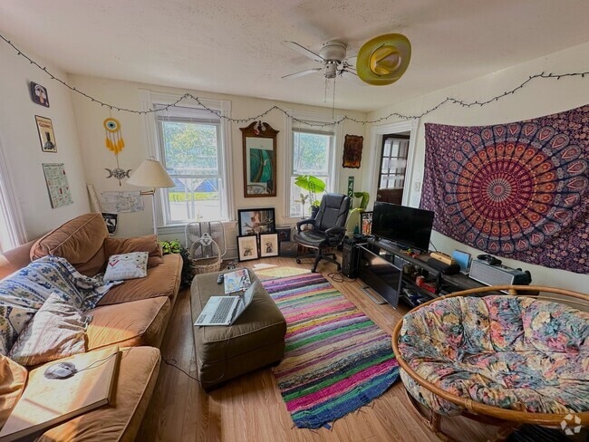 Building Photo - 58-60 Intervale Avenue Unit 58 Intervale Avenue Rental