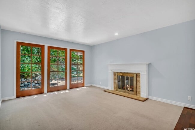 Photo - 1806 E Fawn Ln