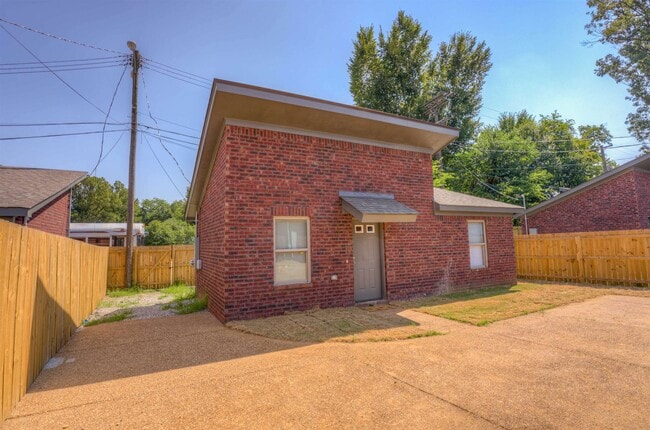 Photo - 1807 Jackson Ave