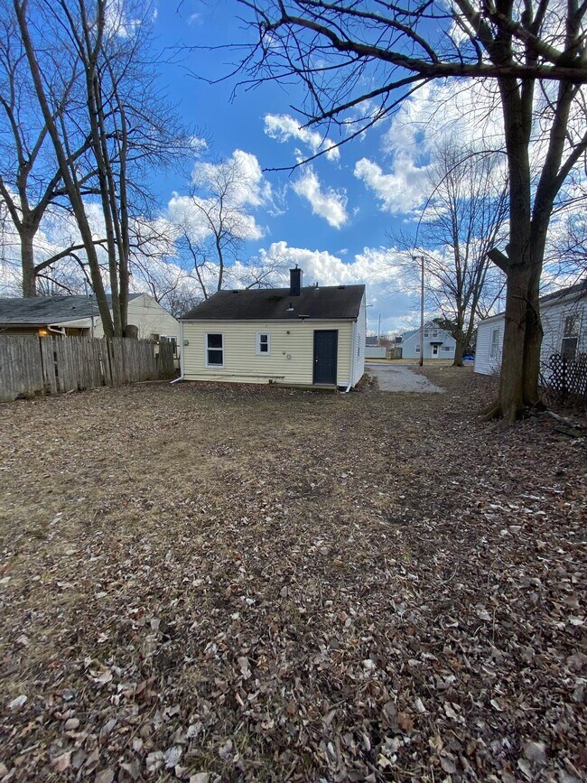 Photo - 3411 McCormick Ave