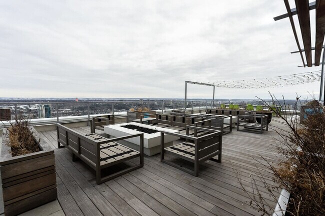 Photo - 9733-9111 111 St NW Unit ID1222964P