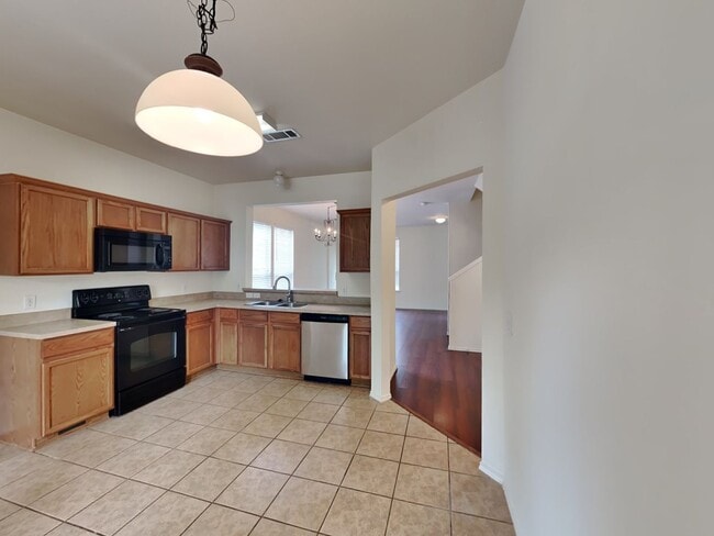 Photo - 10661 Traymore Dr
