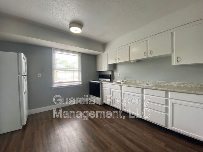 Photo - 523.5 W 7th St