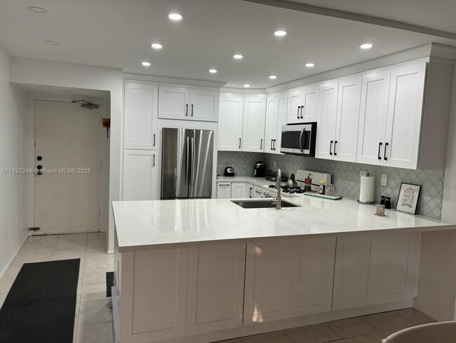 Photo - 6884 N Kendall Dr Condo Unit C407