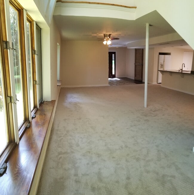 Photo - 4015 Oakwood Dr