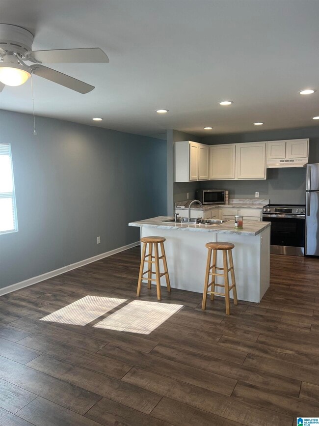 Photo - 2710 17th St S