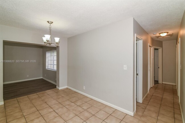 Photo - 161 NE 20th St