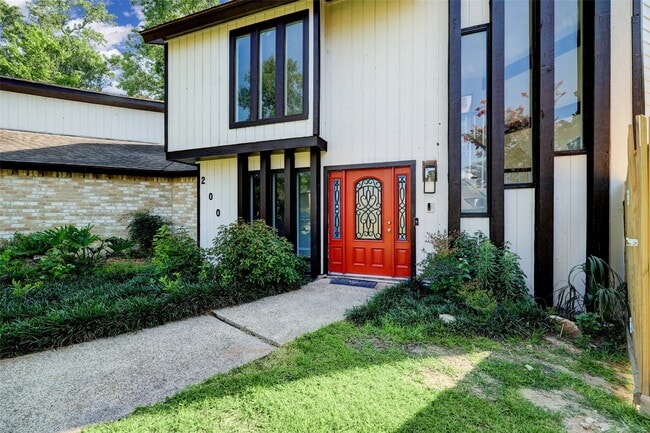 Building Photo - 20019 Legend Oak Dr Rental
