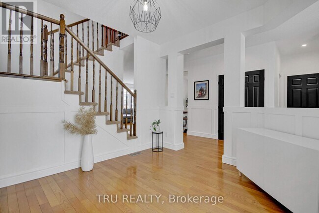 Photo - 320 Eckerson Ave