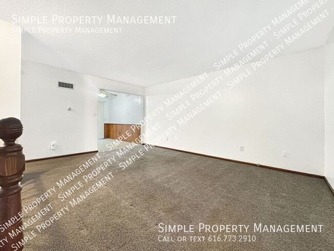 Photo - 2666 Randall Ave NW