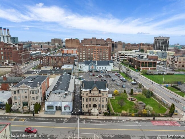 Building Photo - 4120 Cass Ave Unit 3