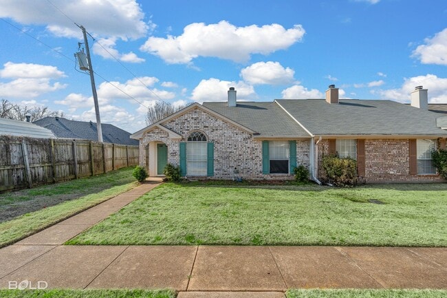 Photo - 5005 Longstreet Pl