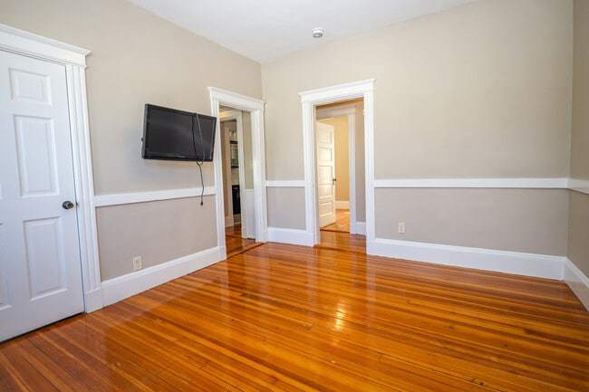 Photo - 422 Trapelo Rd Unit 2